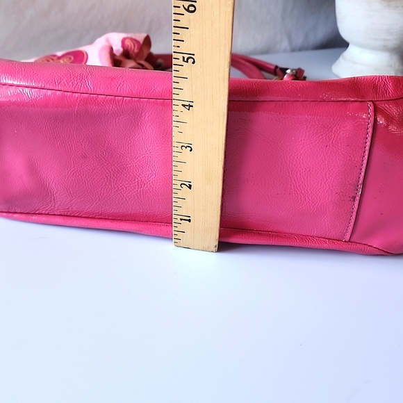 COACH, Beautiful Pink 💗 Hobo  Purse/Bag with matching checkbook wallet. - Picture 12 of 16